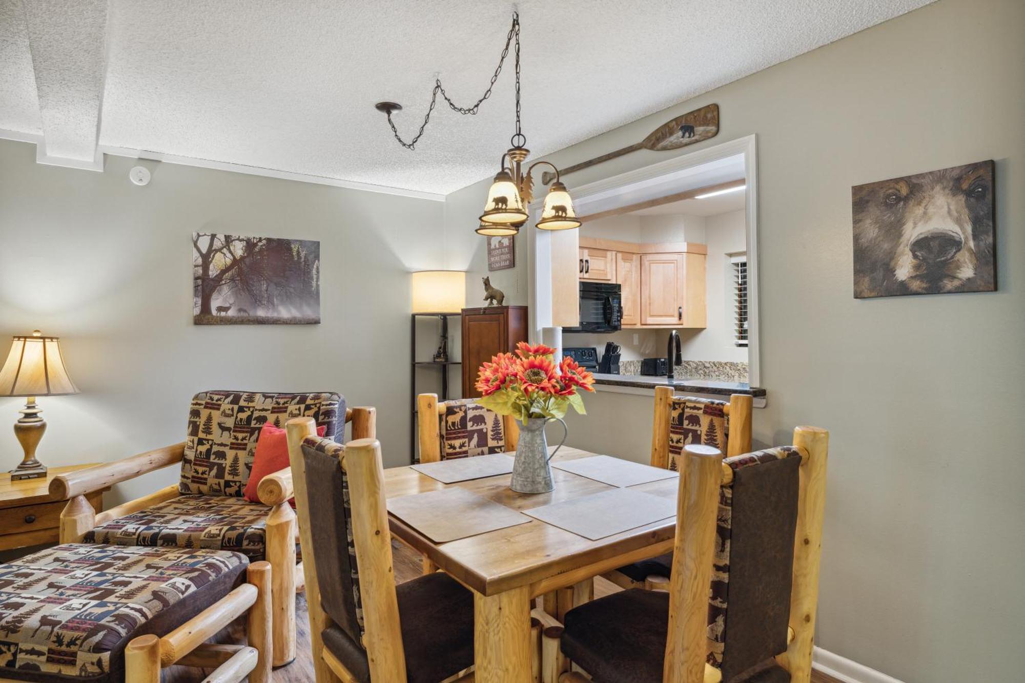 Obear Mountain Is A Newly Updated Condo In Chalet Village Of Gatlinburg! 外观 照片